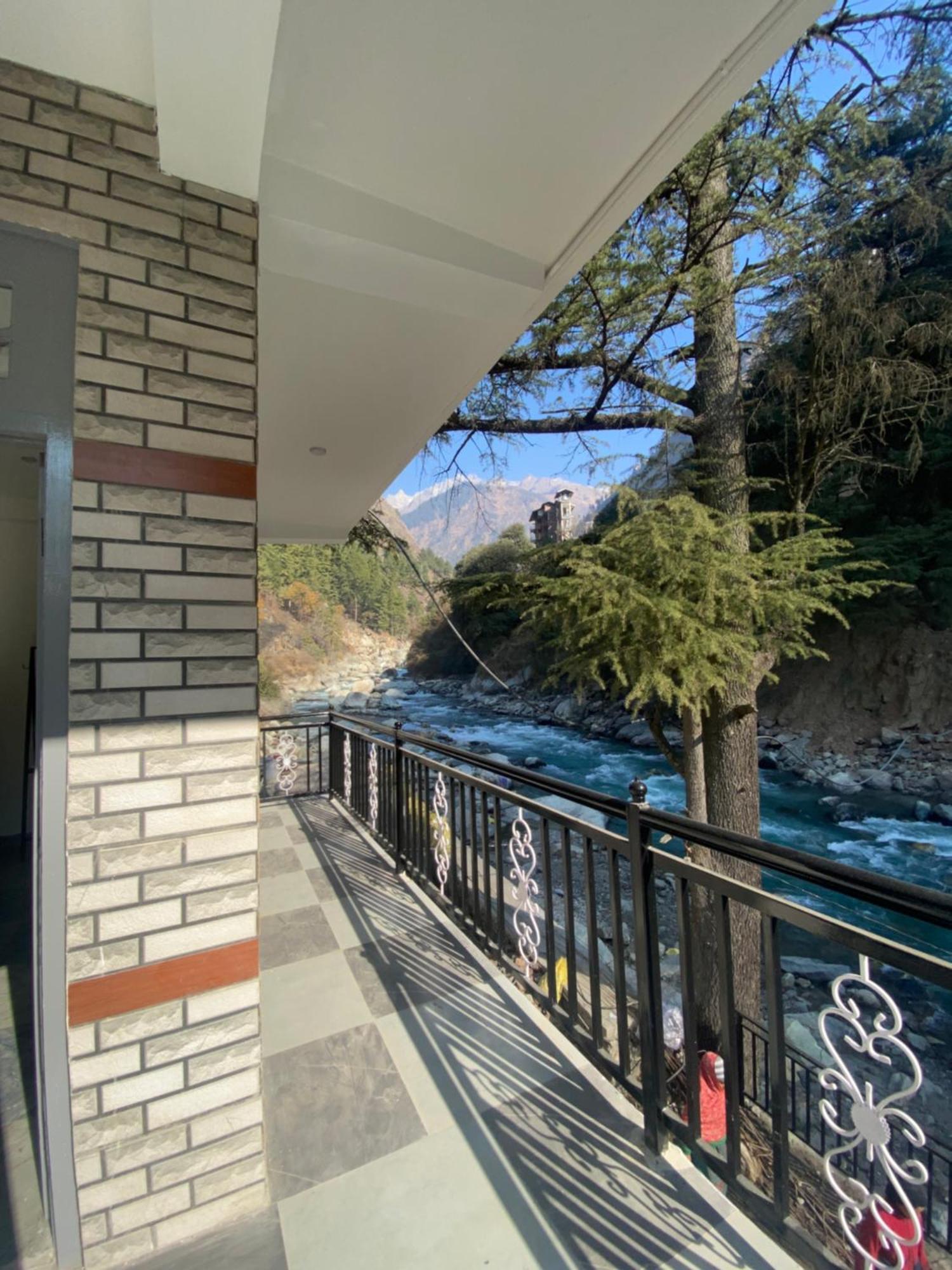 Hom House Of Mannmauji Riverside كاسول المظهر الخارجي الصورة