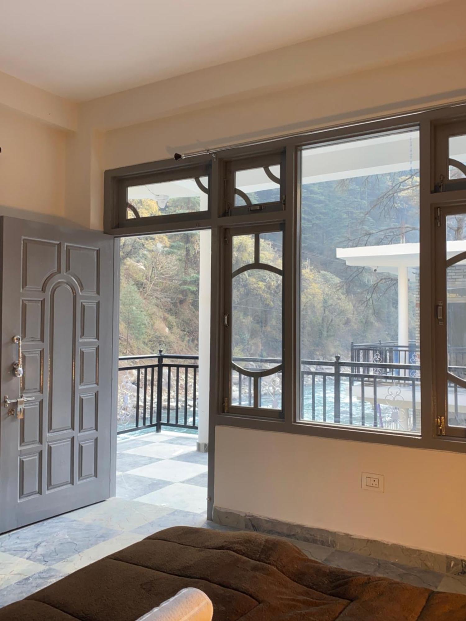 Hom House Of Mannmauji Riverside كاسول المظهر الخارجي الصورة