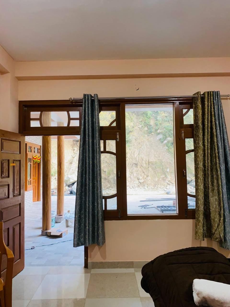 Hom House Of Mannmauji Riverside كاسول المظهر الخارجي الصورة