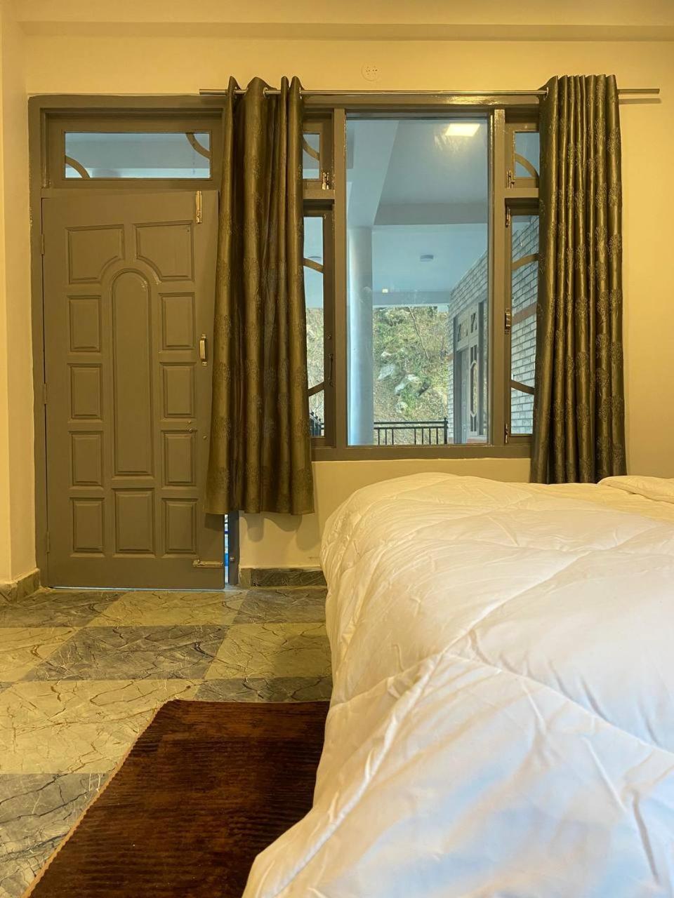 Hom House Of Mannmauji Riverside كاسول المظهر الخارجي الصورة